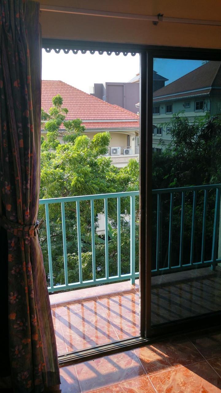 Guestpat Casabella Pattaya Exterior foto
